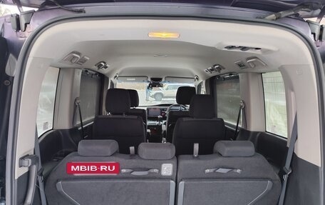 Honda Stepwgn IV, 2017 год, 2 190 000 рублей, 12 фотография