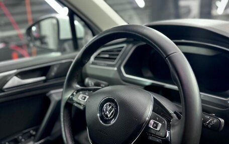 Volkswagen Tiguan II, 2017 год, 2 600 000 рублей, 10 фотография