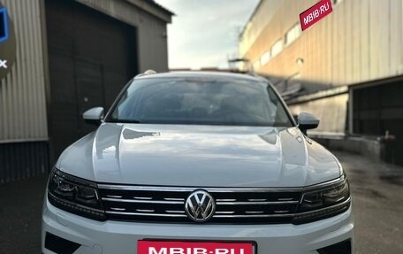 Volkswagen Tiguan II, 2017 год, 2 600 000 рублей, 4 фотография