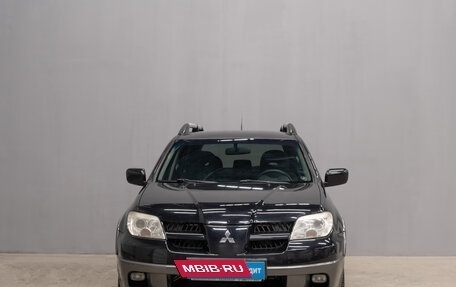 Mitsubishi Outlander III рестайлинг 3, 2005 год, 899 000 рублей, 2 фотография