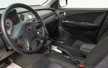 Mitsubishi Outlander III рестайлинг 3, 2005 год, 899 000 рублей, 8 фотография