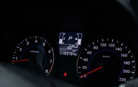 Hyundai Solaris II рестайлинг, 2016 год, 1 199 000 рублей, 17 фотография