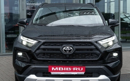 Toyota RAV4, 2025 год, 4 500 000 рублей, 2 фотография
