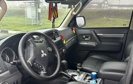 Mitsubishi Pajero IV, 2014 год, 2 000 000 рублей, 3 фотография