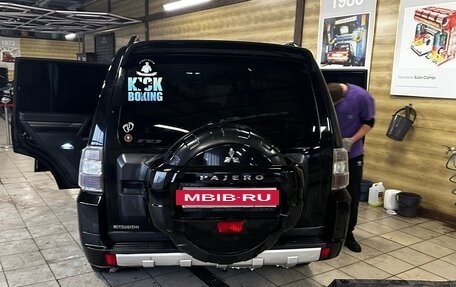 Mitsubishi Pajero IV, 2014 год, 2 000 000 рублей, 6 фотография