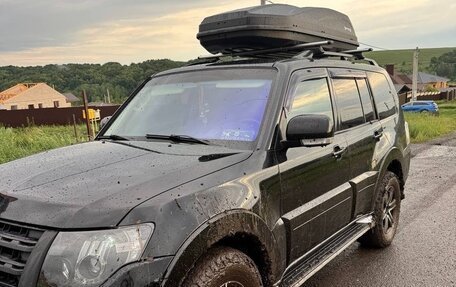 Mitsubishi Pajero IV, 2014 год, 2 000 000 рублей, 12 фотография