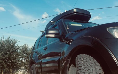 Mitsubishi Pajero IV, 2014 год, 2 000 000 рублей, 17 фотография