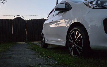 KIA Picanto II, 2015 год, 1 099 900 рублей, 21 фотография