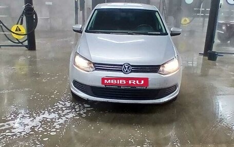 Volkswagen Polo VI (EU Market), 2011 год, 600 000 рублей, 4 фотография