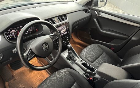 Skoda Octavia, 2019 год, 1 840 000 рублей, 8 фотография