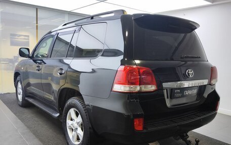 Toyota Land Cruiser 200, 2011 год, 2 899 000 рублей, 8 фотография