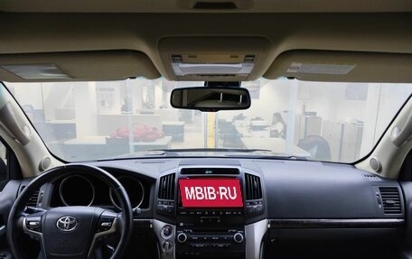 Toyota Land Cruiser 200, 2011 год, 2 899 000 рублей, 17 фотография
