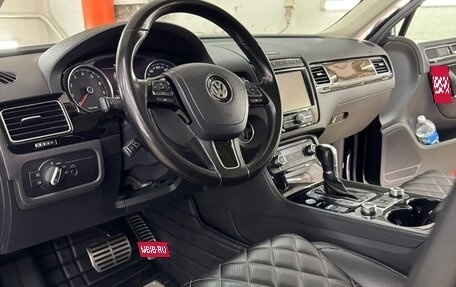 Volkswagen Touareg III, 2018 год, 3 850 000 рублей, 4 фотография