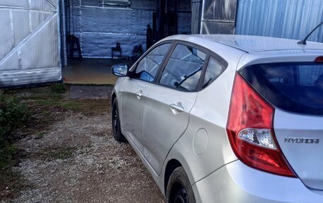 Hyundai Solaris II рестайлинг, 2012 год, 515 000 рублей, 3 фотография