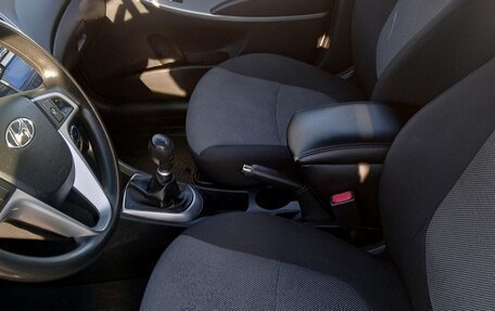 Hyundai Solaris II рестайлинг, 2012 год, 515 000 рублей, 6 фотография