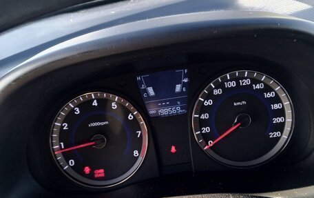 Hyundai Solaris II рестайлинг, 2012 год, 515 000 рублей, 9 фотография