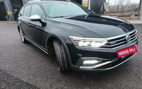 Volkswagen Passat B8 рестайлинг, 2020 год, 3 550 000 рублей, 2 фотография