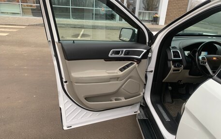 Ford Explorer VI, 2012 год, 1 700 000 рублей, 17 фотография