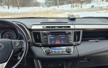 Toyota RAV4, 2013 год, 1 950 000 рублей, 6 фотография