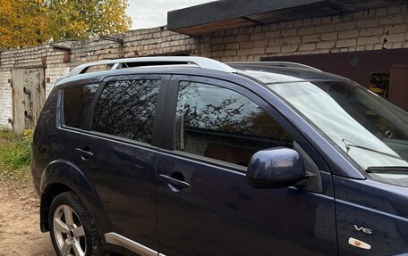 Mitsubishi Outlander III рестайлинг 3, 2008 год, 1 050 000 рублей, 4 фотография