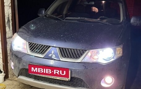 Mitsubishi Outlander III рестайлинг 3, 2008 год, 1 050 000 рублей, 11 фотография