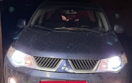 Mitsubishi Outlander III рестайлинг 3, 2008 год, 1 050 000 рублей, 14 фотография