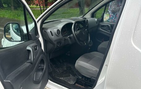 Peugeot Partner II рестайлинг 2, 2011 год, 330 000 рублей, 10 фотография