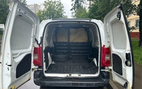 Peugeot Partner II рестайлинг 2, 2011 год, 330 000 рублей, 8 фотография