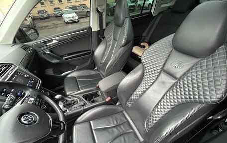 Volkswagen Tiguan II, 2018 год, 4 150 000 рублей, 17 фотография