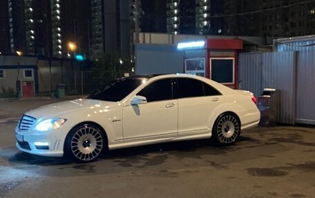 Mercedes-Benz S-Класс, 2006 год, 1 000 000 рублей, 1 фотография