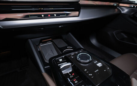 BMW 5 серия, 2025 год, 8 400 000 рублей, 25 фотография