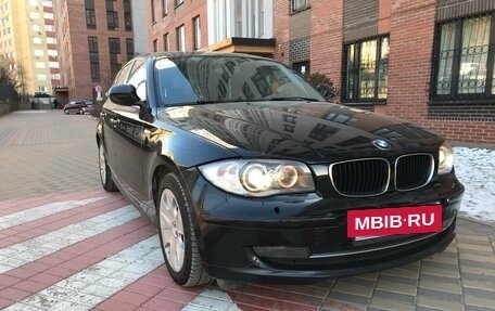 BMW 1 серия, 2010 год, 1 100 000 рублей, 7 фотография