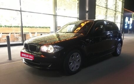 BMW 1 серия, 2010 год, 1 100 000 рублей, 11 фотография
