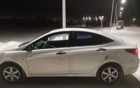 Hyundai Solaris II рестайлинг, 2012 год, 750 000 рублей, 3 фотография