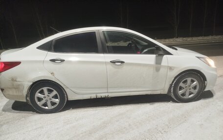 Hyundai Solaris II рестайлинг, 2012 год, 750 000 рублей, 2 фотография