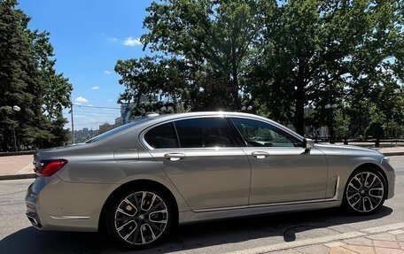 BMW 7 серия, 2020 год, 7 000 000 рублей, 7 фотография