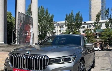 BMW 7 серия, 2020 год, 7 000 000 рублей, 3 фотография