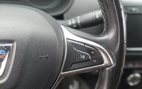 Dacia Duster II, 2019 год, 1 500 000 рублей, 10 фотография