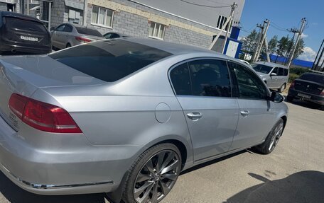 Volkswagen Passat B7, 2012 год, 1 280 000 рублей, 2 фотография