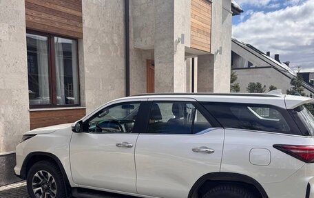 Toyota Fortuner II, 2022 год, 6 800 000 рублей, 10 фотография