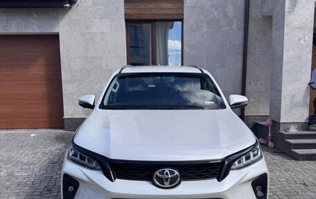 Toyota Fortuner II, 2022 год, 6 800 000 рублей, 13 фотография