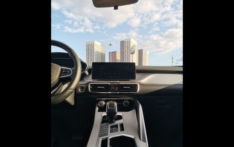 Geely Coolray I, 2022 год, 1 630 000 рублей, 24 фотография