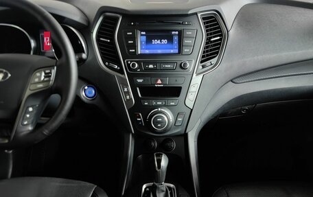 Hyundai Santa Fe III рестайлинг, 2017 год, 2 493 000 рублей, 15 фотография