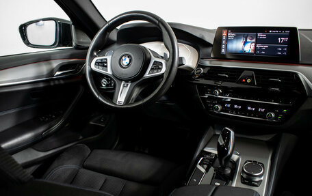 BMW 5 серия, 2020 год, 4 390 000 рублей, 11 фотография