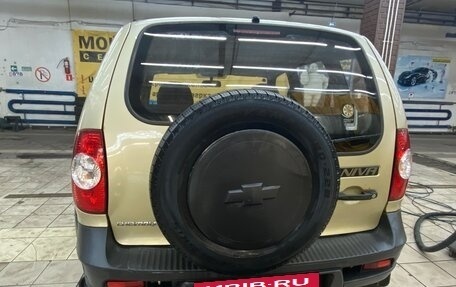 Chevrolet Niva I рестайлинг, 2010 год, 475 000 рублей, 3 фотография