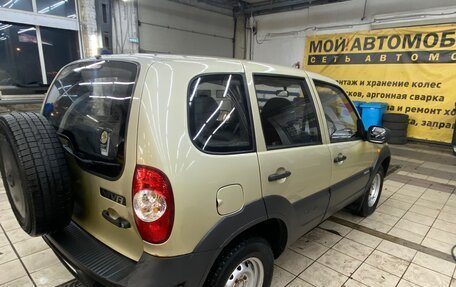 Chevrolet Niva I рестайлинг, 2010 год, 475 000 рублей, 5 фотография
