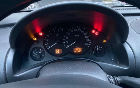 Opel Corsa C рестайлинг, 2004 год, 250 000 рублей, 9 фотография