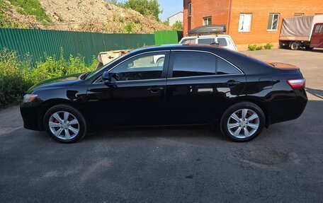 Toyota Camry, 2011 год, 1 270 000 рублей, 2 фотография