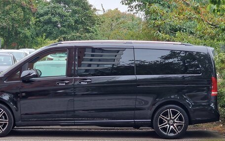 Mercedes-Benz V-Класс, 2023 год, 9 000 000 рублей, 11 фотография