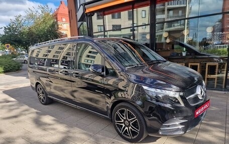 Mercedes-Benz V-Класс, 2023 год, 9 000 000 рублей, 13 фотография